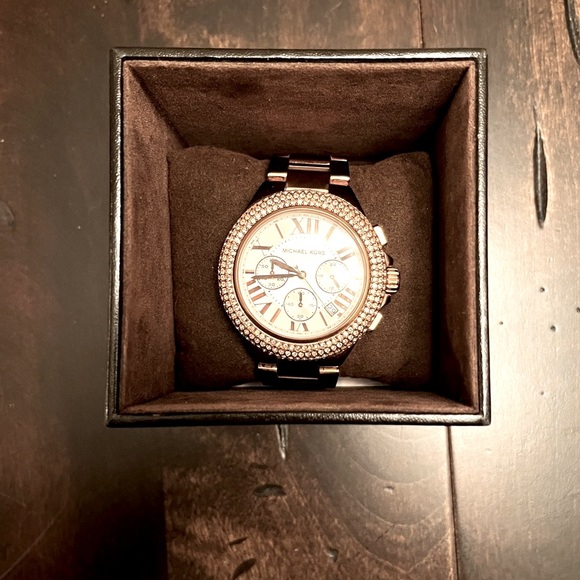 Michael Kors Oversized Camille Pavé Rose Gold-Tone Chronograph Stopwatch - Picture 5 of 8